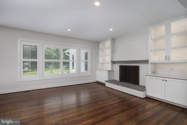 Empty room, Fireplace, Interior, Recessed Lighting, Wood Texture Flooring