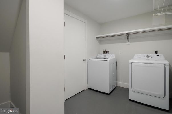 Interior, Washer