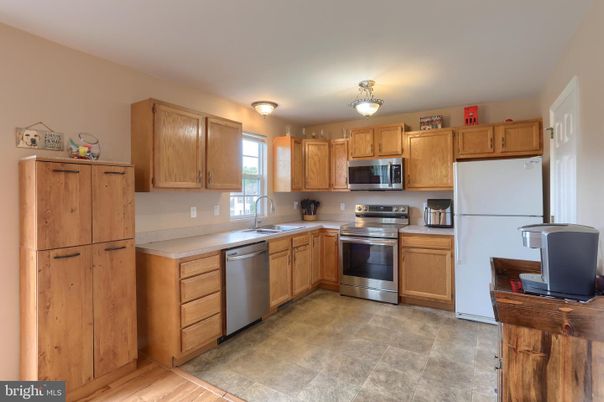 Interior, Kitchen, Stainless Steel Appliances