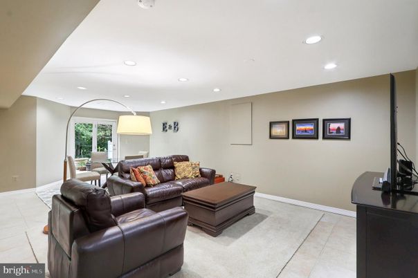 Dining room, Interior, Living room, Recessed Lighting