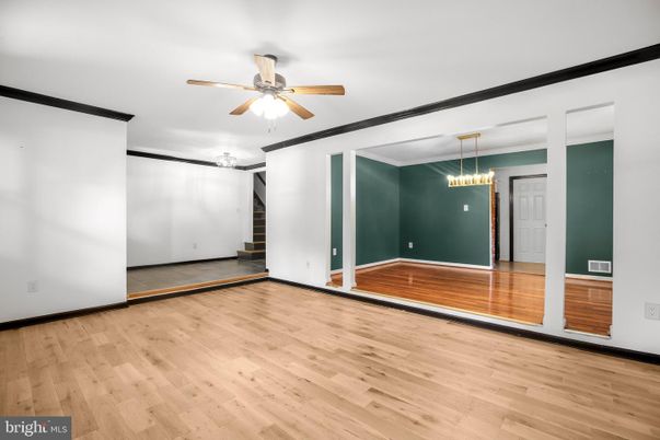 Chandelier, Empty room, Interior, Pendant Lights, Wood Texture Flooring