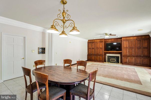 Dining room, Fireplace, Interior, Pendant Lights, Recessed Lighting