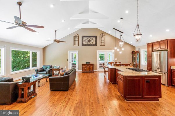 Dining room, Interior, Kitchen, Living room, Pendant Lights, Recessed Lighting, Stainless Steel Appliances, Wood Texture Flooring