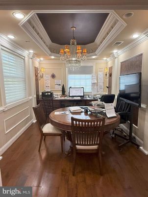 Chandelier, Dining room, Interior, Recessed Lighting, Wood Texture Flooring