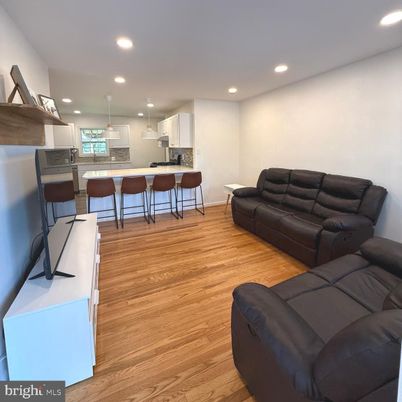Interior, Kitchen, Living room, Pendant Lights, Recessed Lighting, Wood Texture Flooring