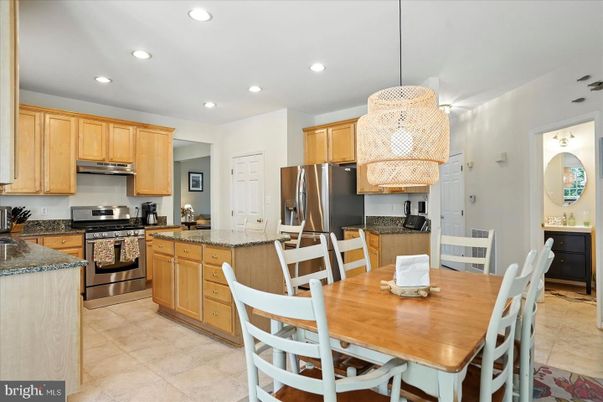 Dining room, Interior, Kitchen, Pendant Lights, Recessed Lighting, Stainless Steel Appliances