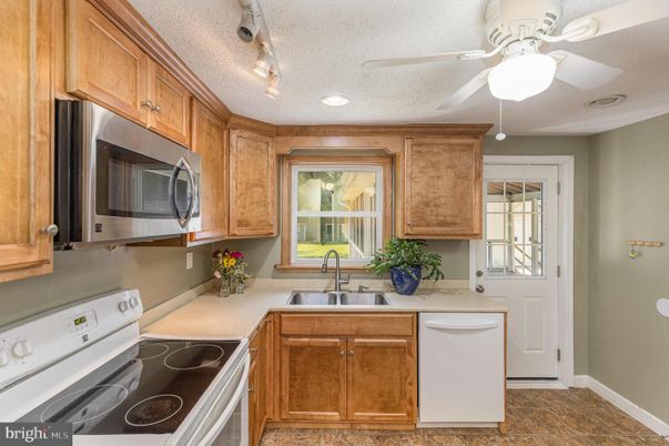 Interior, Kitchen, Recessed Lighting