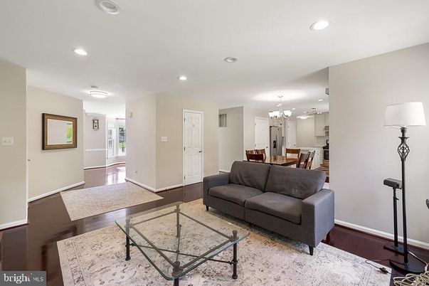 Chandelier, Dining room, Interior, Kitchen, Living room, Recessed Lighting, Wood Texture Flooring