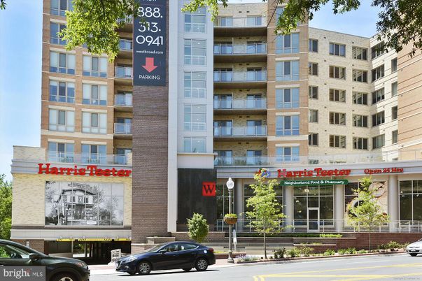 Exterior, Facade, Condo Building