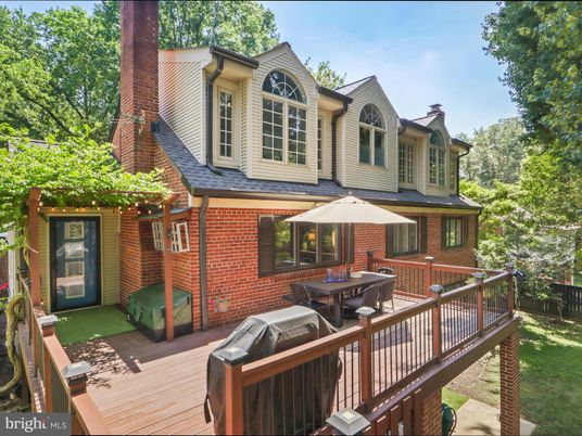 Exterior, Hot Tub