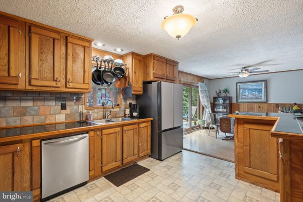 Dining room, Interior, Kitchen, Recessed Lighting