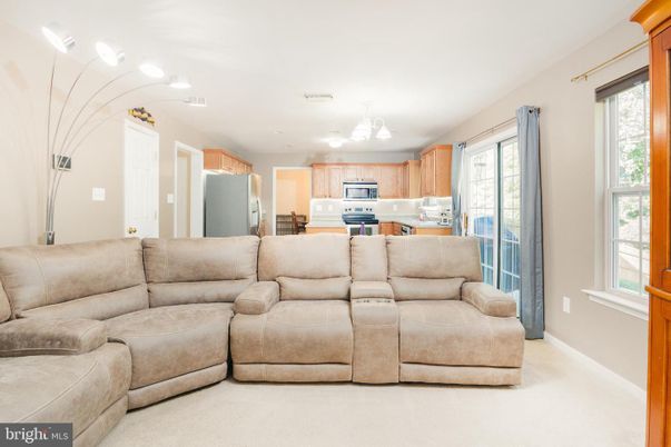 Interior, Kitchen, Living room, Stainless Steel Appliances