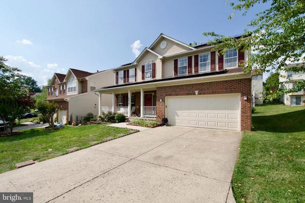 Attached, Exterior, Facade, Brick Facade, Farmhouse