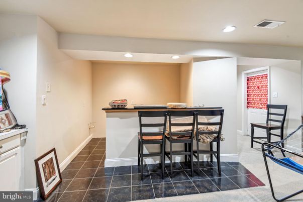 Dining room, Interior, Recessed Lighting