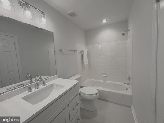 Bathroom, Interior, Recessed Lighting