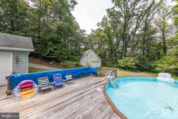Detached Garage, Exterior, Pool