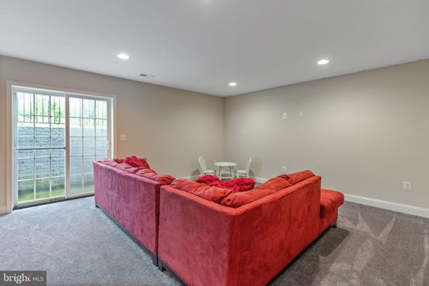 Interior, Living room, Recessed Lighting, Water