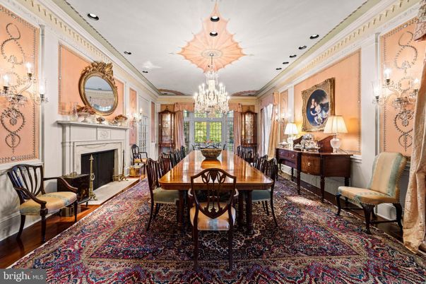 Chandelier, Dining room, Fireplace, Interior, Recessed Lighting, Wood Texture Flooring