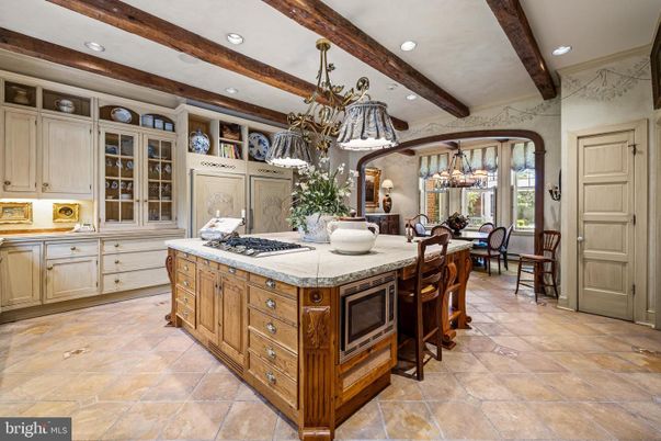 Chandelier, Dining room, Interior, Kitchen, Recessed Lighting, Wooden Beams