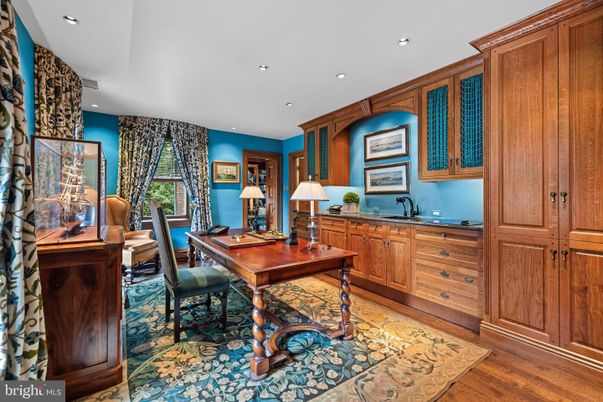 Home Office, Interior, Recessed Lighting, Wood Texture Flooring
