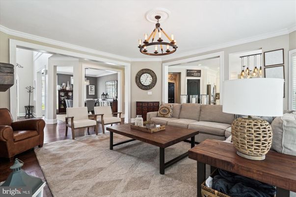 Chandelier, Dining room, Interior, Living room, Wood Texture Flooring