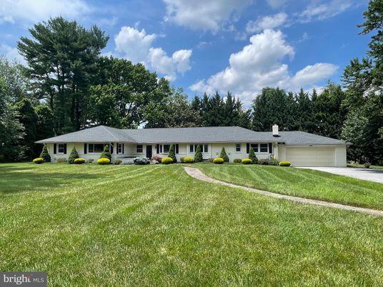 Attached, Backyard, Exterior, Facade, Ranch