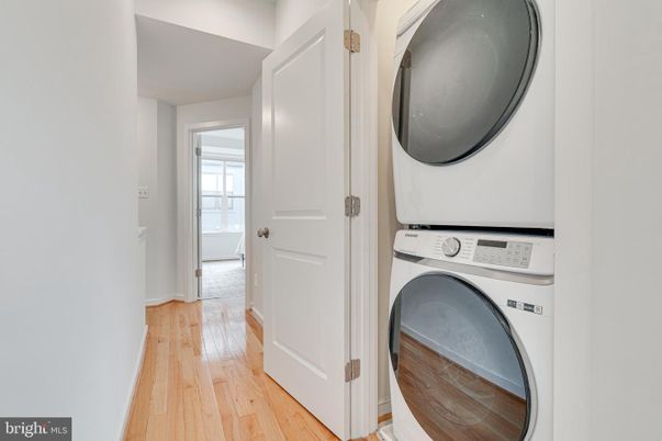 Interior, Utility Closets, Washer, Wood Texture Flooring