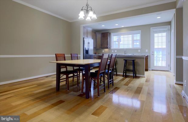 Dining room, Interior, Kitchen, Pendant Lights, Recessed Lighting, Wood Texture Flooring