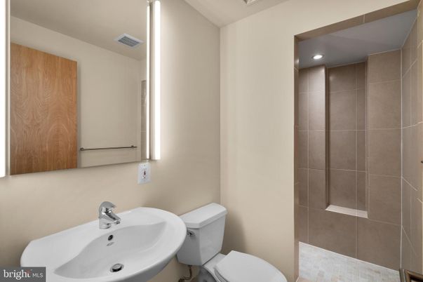Bathroom, Interior, Recessed Lighting