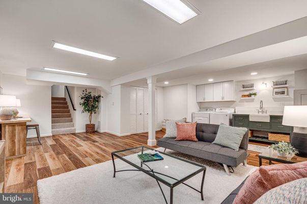 Interior, Kitchen, Living room, Recessed Lighting, Wood Texture Flooring