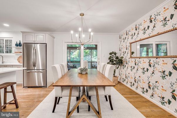 Chandelier, Dining room, Interior, Kitchen, Recessed Lighting, Stainless Steel Appliances, Wood Texture Flooring