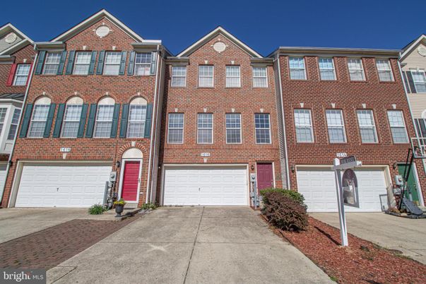 Attached, Exterior, Facade, Brick Facade, Rowhouse