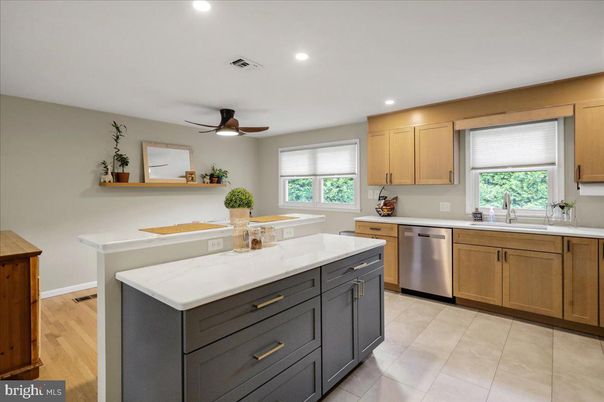 Dining room, Interior, Kitchen, Recessed Lighting, Wood Texture Flooring