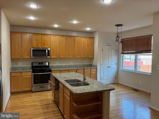 Interior, Kitchen, Pendant Lights, Recessed Lighting, Wood Texture Flooring