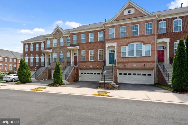 Attached, Exterior, Facade, Brick Facade, Rowhouse