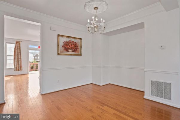Chandelier, Empty room, Interior, Wood Texture Flooring