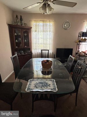 Dining room, Interior