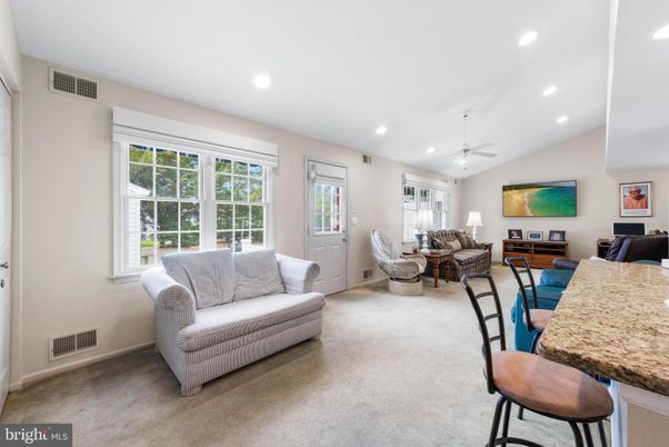 Dining room, Interior, Living room, Recessed Lighting