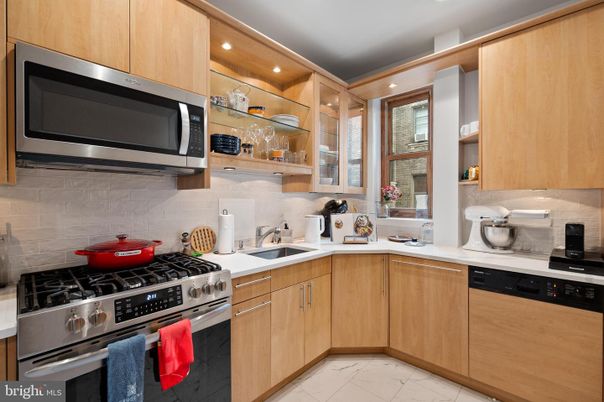 Interior, Kitchen, Marble, Recessed Lighting, Stainless Steel Appliances