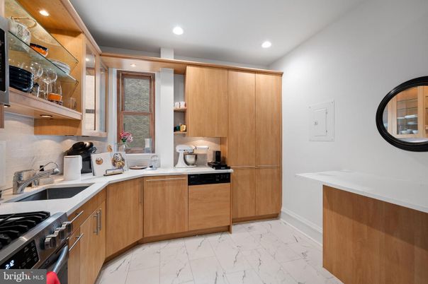 Interior, Kitchen, Marble, Recessed Lighting