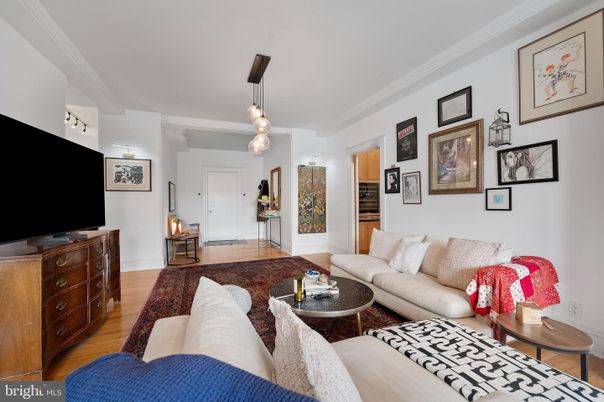 Interior, Living room, Pendant Lights, Wood Texture Flooring