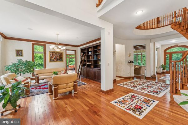 Chandelier, Interior, Living room, Recessed Lighting, Wood Texture Flooring