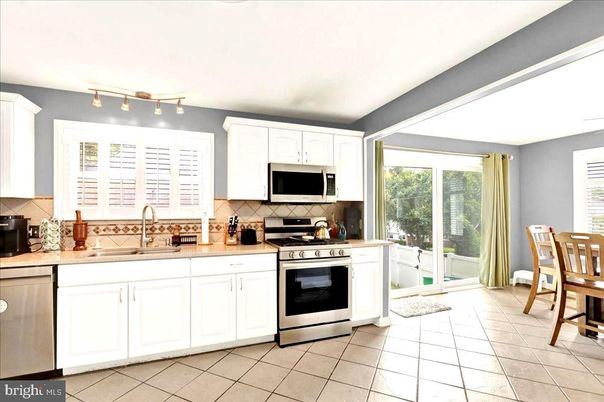Interior, Kitchen, Stainless Steel Appliances