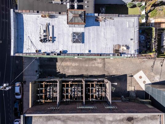 Exterior, Drone