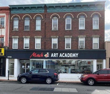 Exterior, Facade, Rowhouse