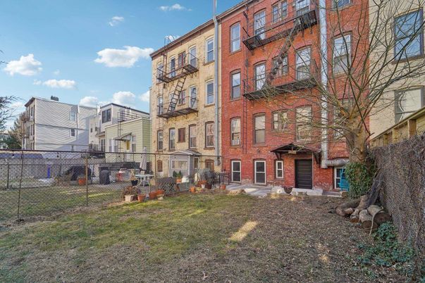 Backyard, Exterior, Facade, Brick Facade, Rowhouse
