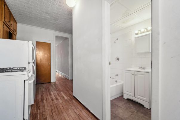 Bathroom, Interior, Washer, Wood Texture Flooring