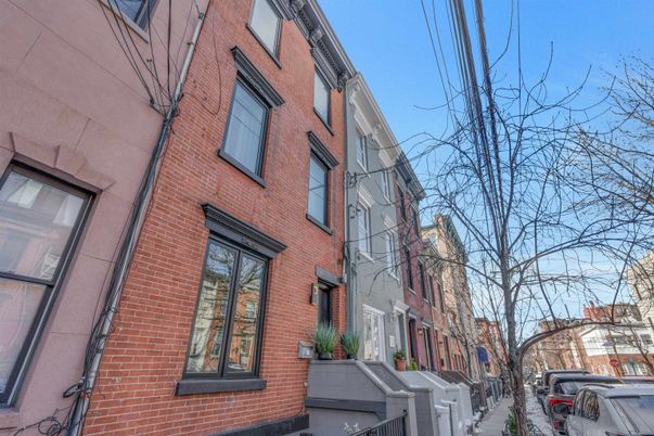 Exterior, Facade, Brick Facade, Rowhouse