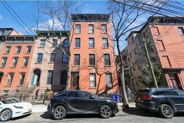 Exterior, Facade, Brick Facade, Rowhouse