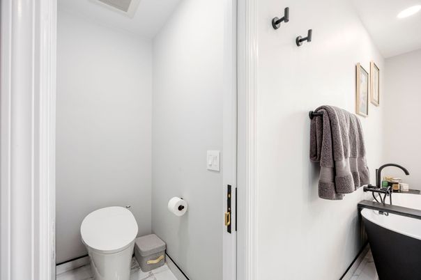 Bathroom, Interior, Marble, Recessed Lighting